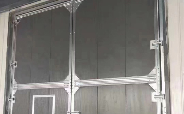 囊谦兰州厂房囊谦工业门选购与使用指南：打造高效安全的生产环境