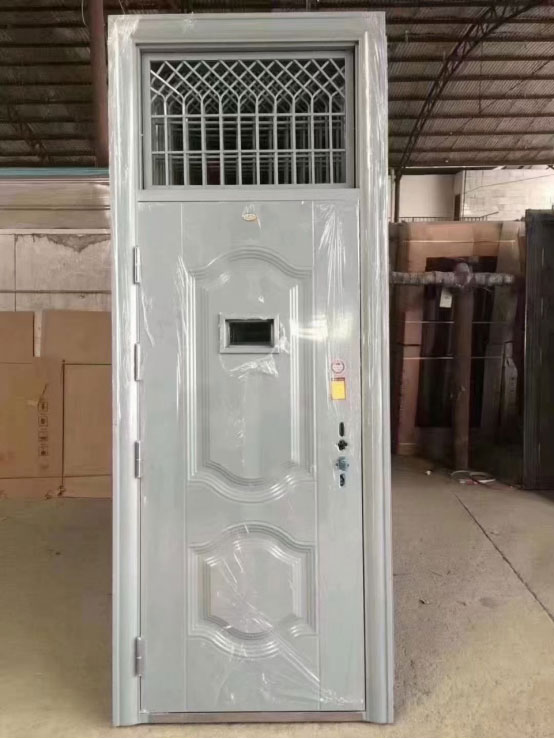 囊谦学校教室门