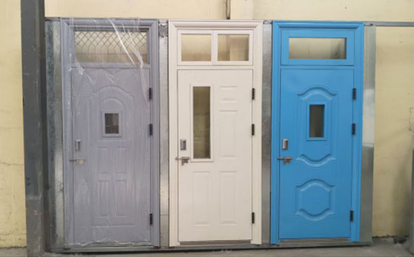 囊谦学校教室门