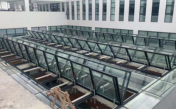 百安科技有限公司近期囊谦排烟窗项目案例分享 百安科技有限公司近期囊谦排烟窗项目案例分享