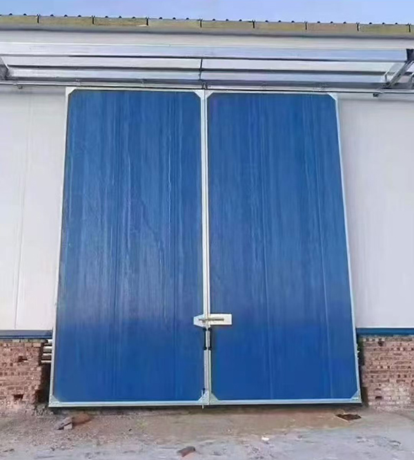 囊谦工业门在大型仓储物流通道中的应用实例